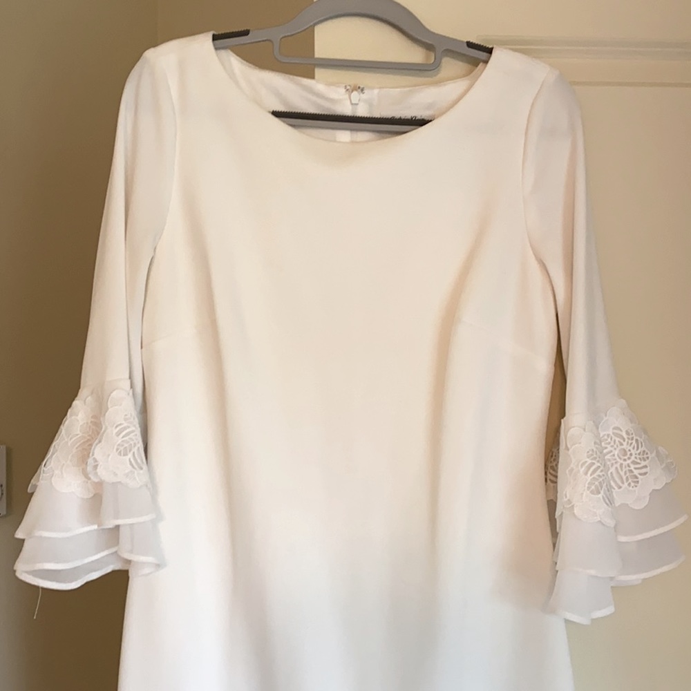 Calvin Klein - Picture 2 of 5